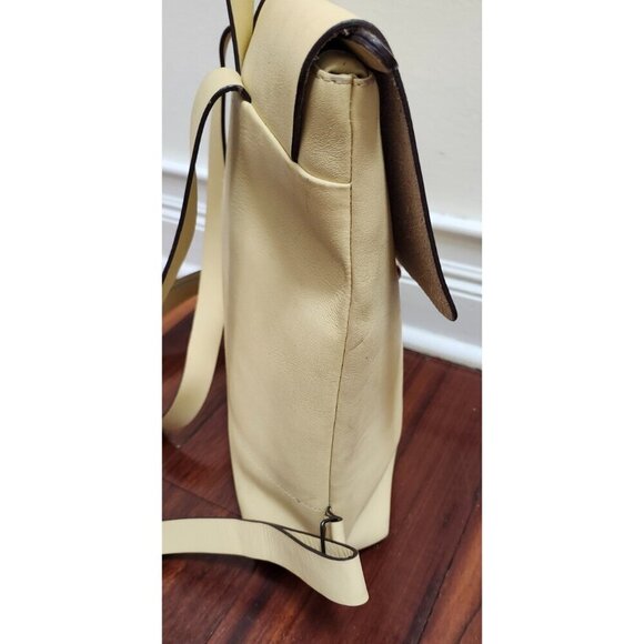 GAG BACKPACK PERA Leather Creamy lemon hue — elegant and versatile main image 13